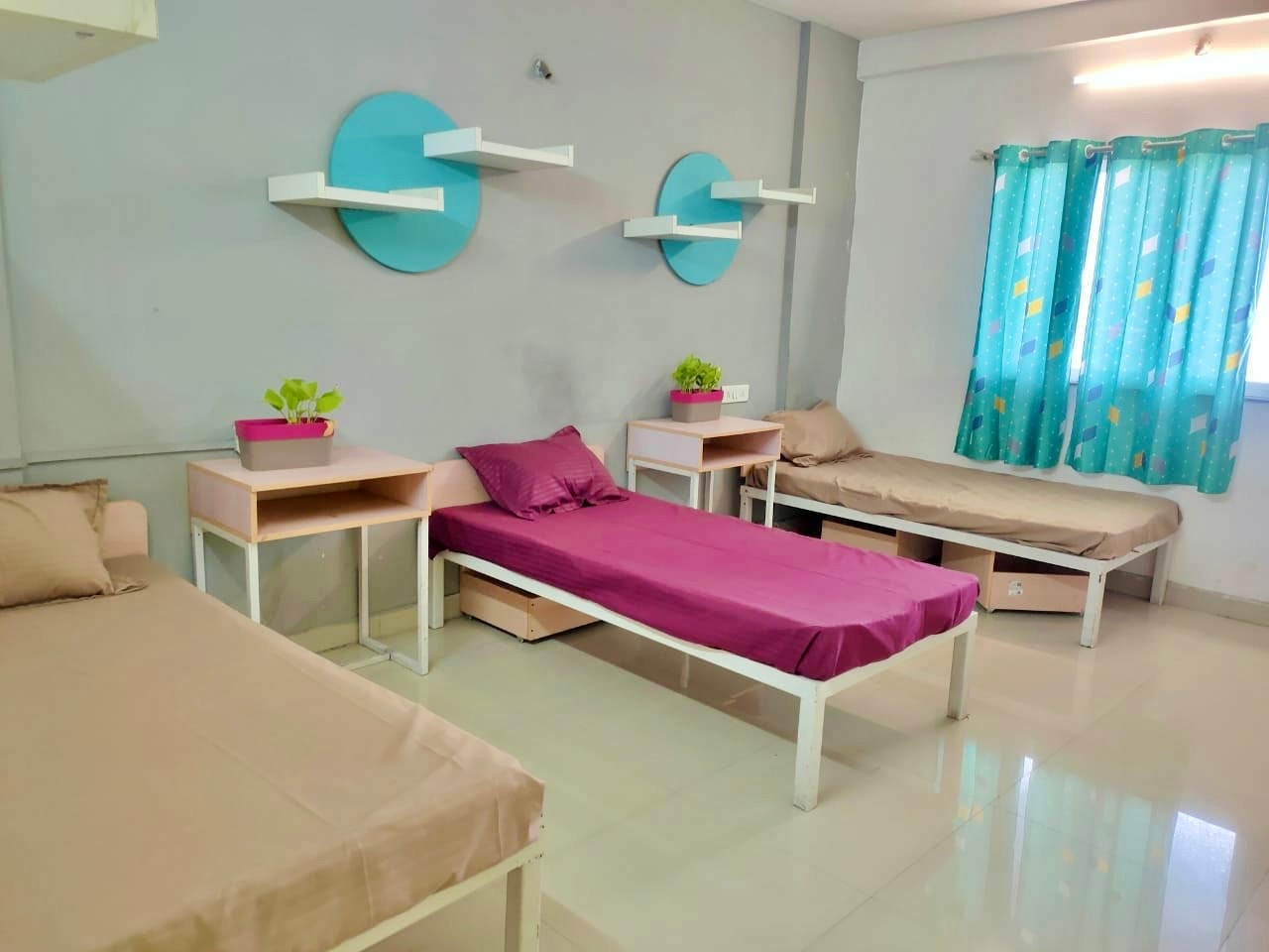 Triple sharing room