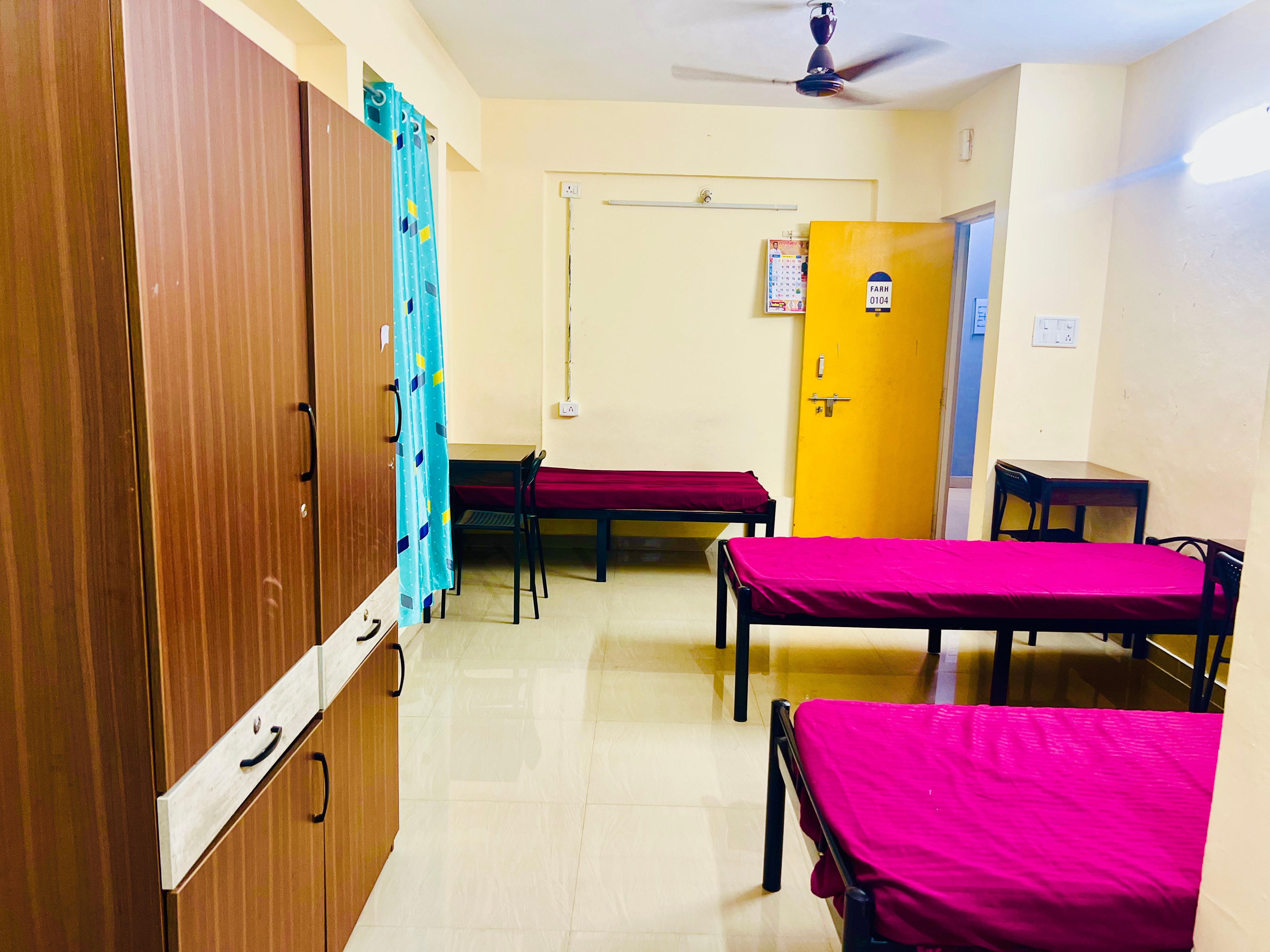 Triple sharing room